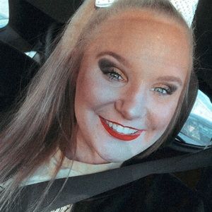 Meet your Posher, Alexandra